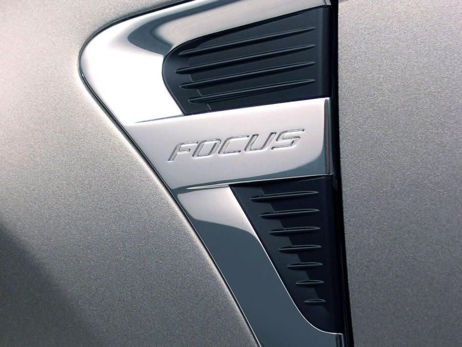 Ford Focus SEL 2008 года  (фото 8 из 23)